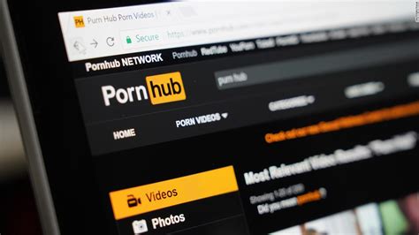 Free Gay Porn Videos from Pornhub: HD to Vintage Pornos